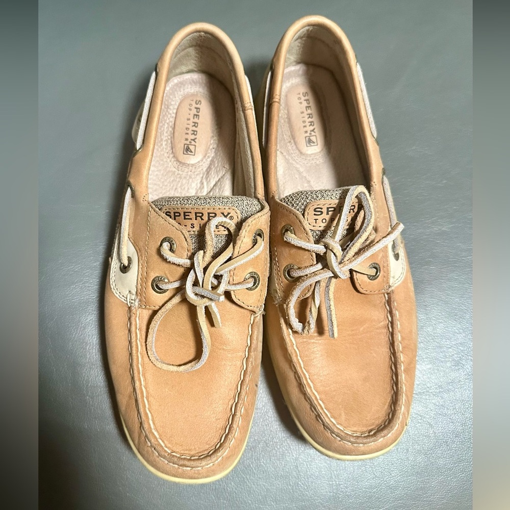 Sperry Women’s Tan Boat Shoes